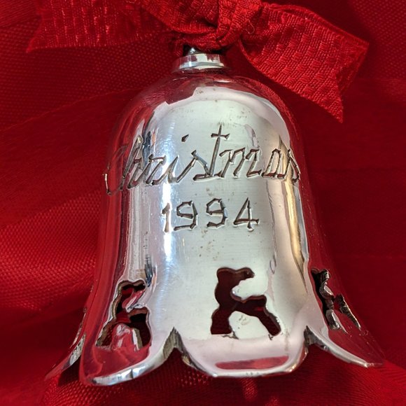 Reindeer Bell Silver Plated Engraved Vtg 1994 International Silver - Picture 2 of 8